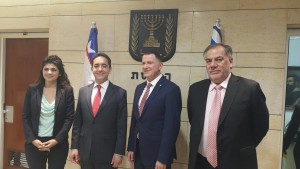 60066201602200515verguenza_diputados_osvaldo_andrade_y_marco_antonio_nunez_en_israel